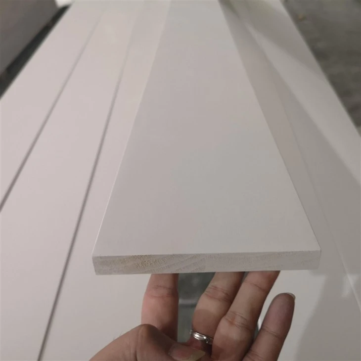 Top-ranking White Gesso Coated FJ Wooden Trim Mouldings Base Boards For The Floor