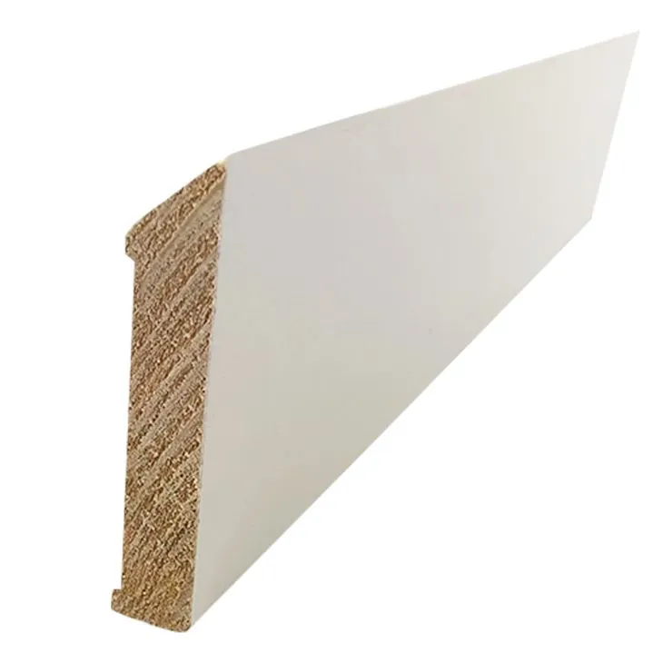 Alapozott fenyő ferde deszka